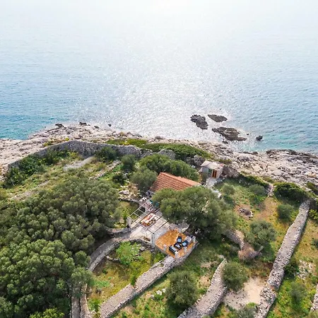 Romana